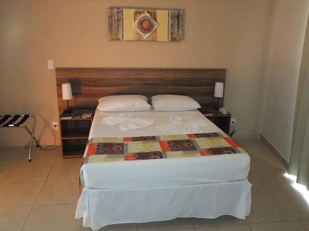 Beira Lago Palace Hotel Morrinhos  Buitenkant foto