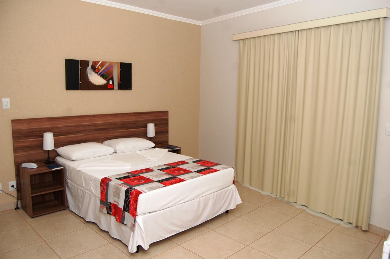 Beira Lago Palace Hotel Morrinhos  Buitenkant foto