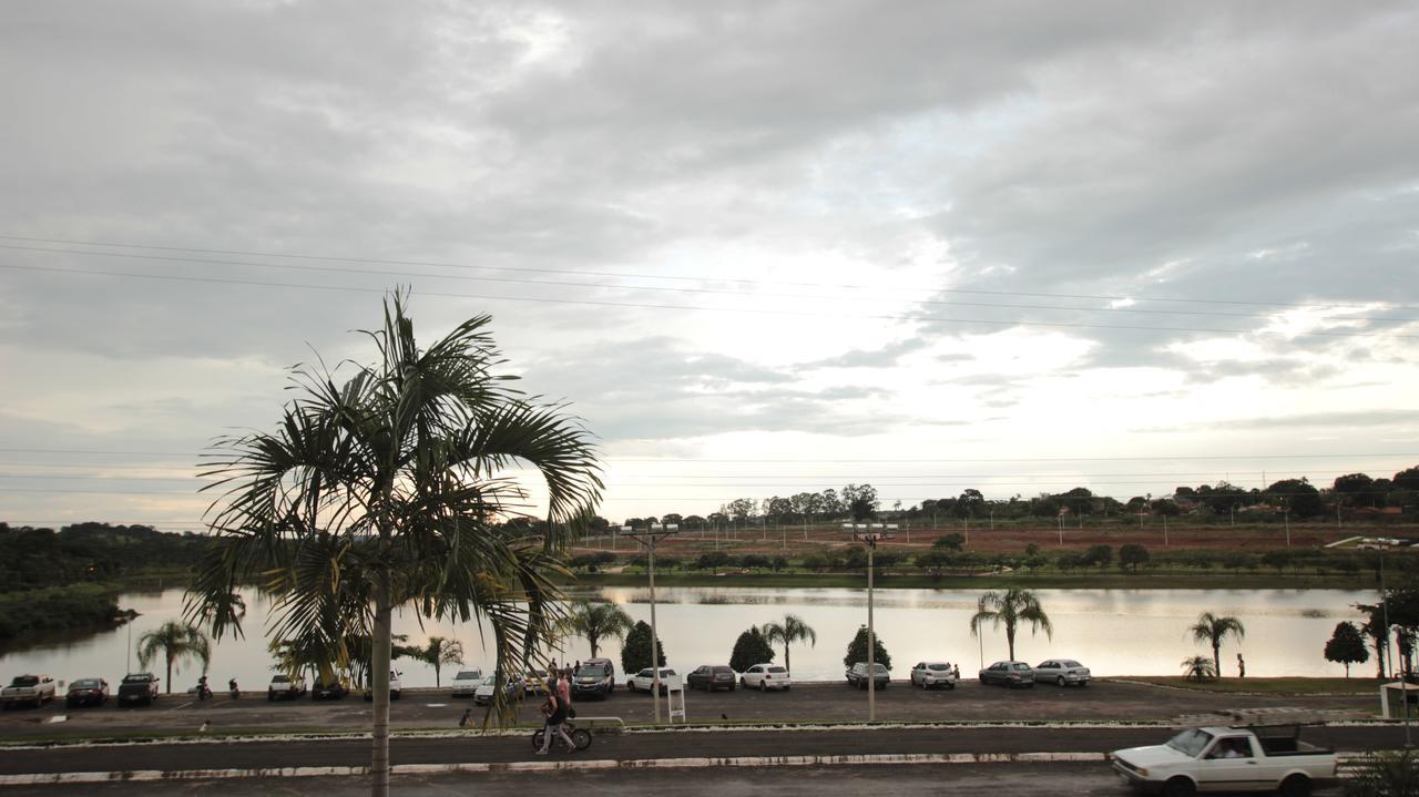 Beira Lago Palace Hotel Morrinhos  Buitenkant foto