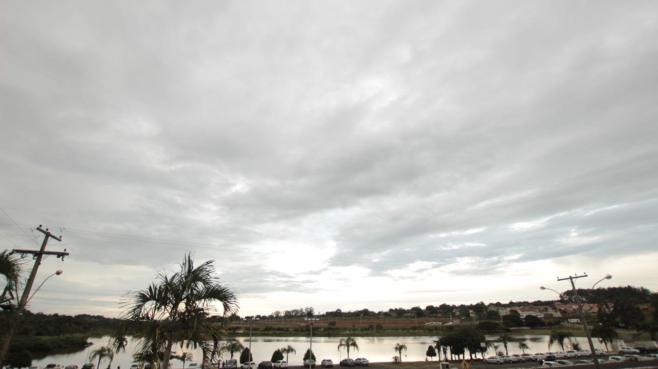 Beira Lago Palace Hotel Morrinhos  Buitenkant foto